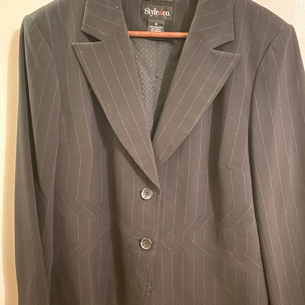 Style and Co striped black blazer, size 16 - Picture 1 of 4